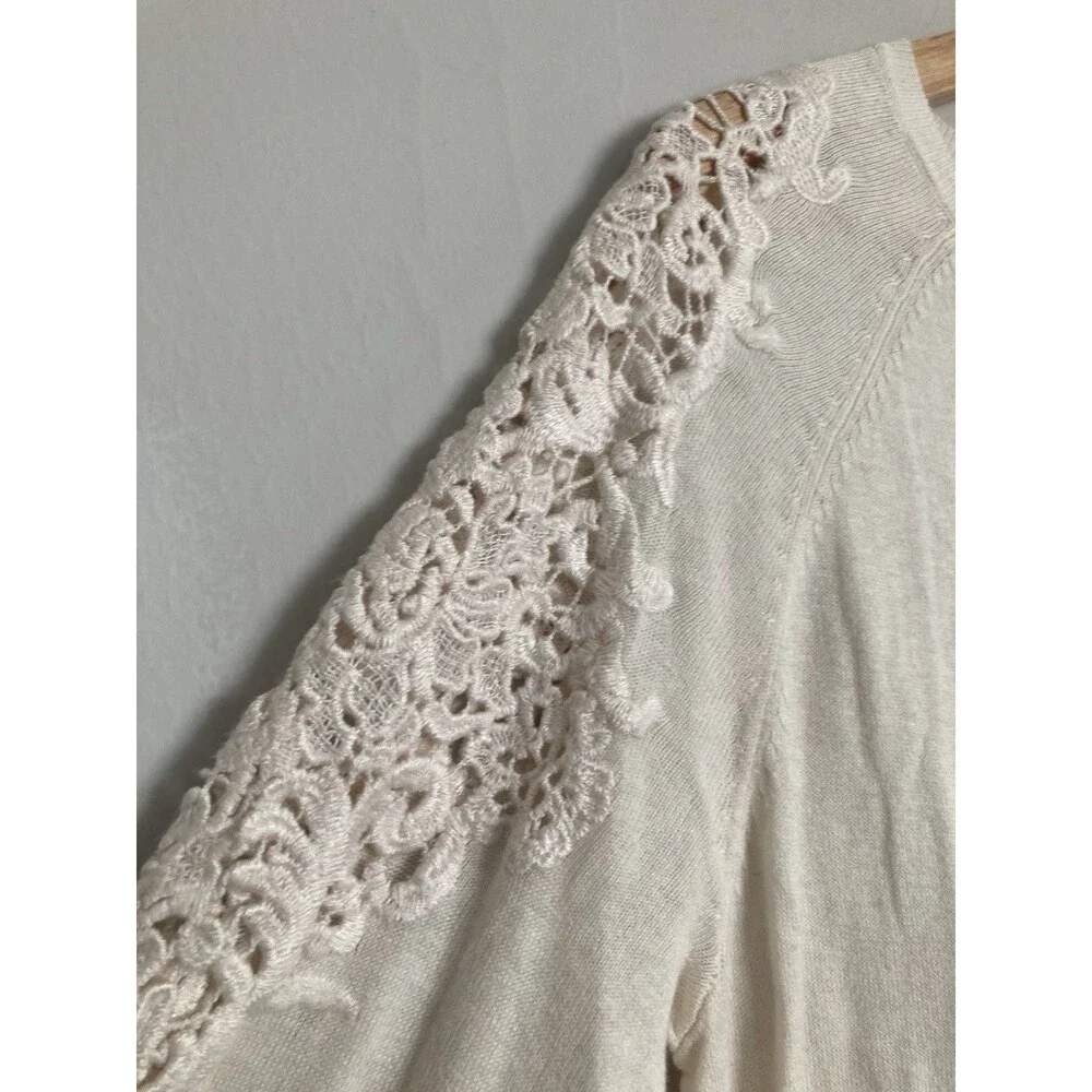 New LOFT Lace Appliqué Knit Sweater LARGE Ivory Long Sleeve